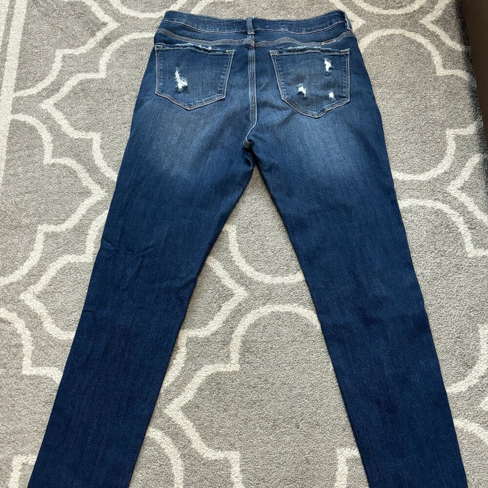 KanCan jeans size 28